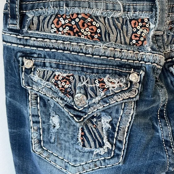 Miss Me Signature-Rise Boot Cut Jeans - Picture 10 of 14